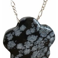 Cadena Con Dije Forma Flor Obsidiana Nevada Ujm
