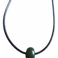 Dije Jade Canadiense Forma De Dona En Cordón Cuero