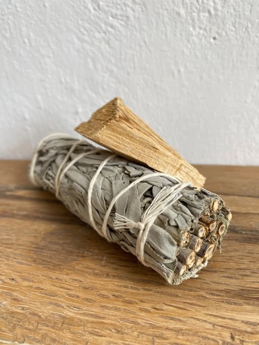 Limpia Purifica Con Salvia Y Palo Santo Incienso Sahumerio