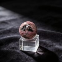 1 Esfera Rodonita 2 Cm Atrae Amor Reiki Mineral Colección