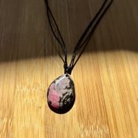 Dije Rodonita Forma Gota Piedra Natural Reiki