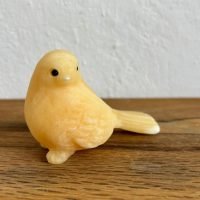 Estatuilla De Pajarito Ave De Piedra Calcita Amarilla