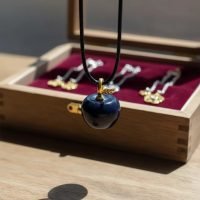 Dije Aventurina Azul Forma De Manzana Piedra Reiki